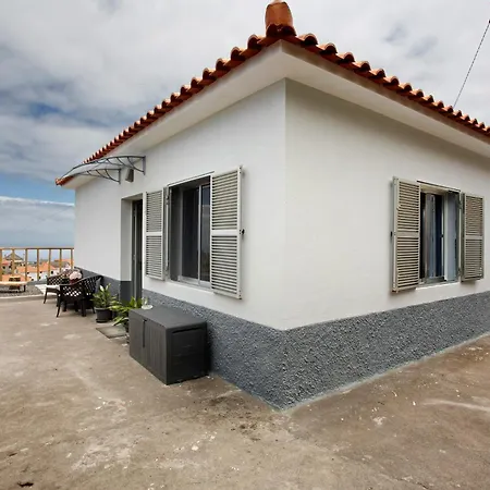 Casa Da Ribeira Da Janela Dom wakacyjny *