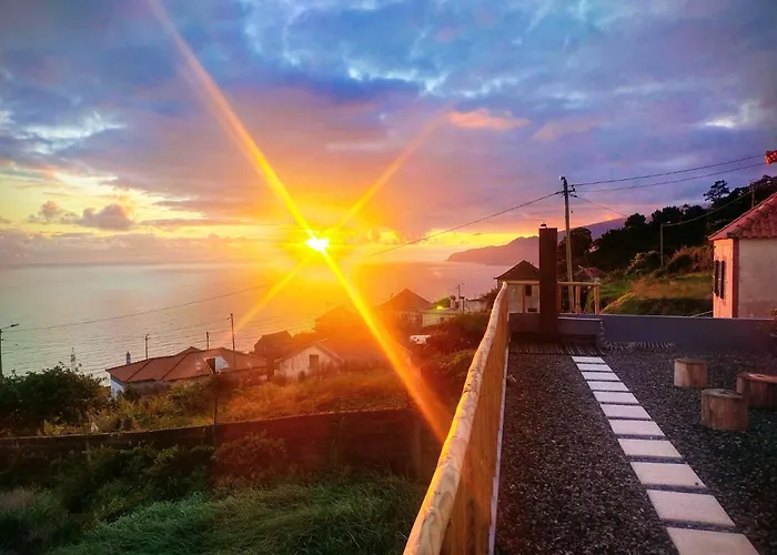 Casa Da Ribeira Da Janela * Porto Moniz