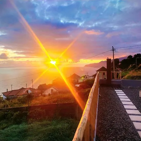 Casa Da Ribeira Da Janela * Porto Moniz